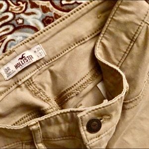 HOLLISTER Mid-Rise Pants